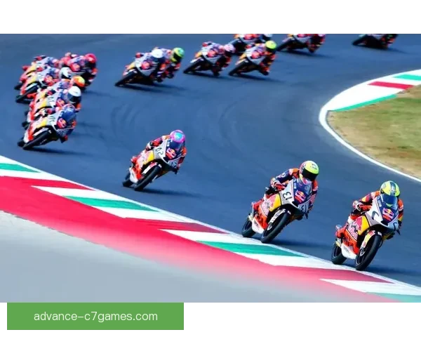 MotoGP赛季激战升级多支车队角逐冠军宝座最新动态引发车迷热议 MotoGP赛季激战升级多支车队角逐冠军宝座最新动态引发车迷热议