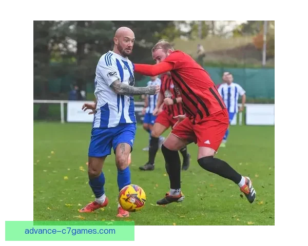 《欧洲足坛转会风云：多支豪门争夺新星，未来之星加盟英超》