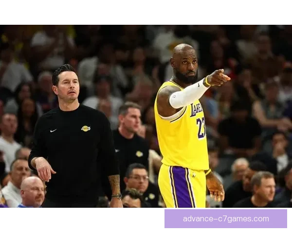 NBA季后赛激战正酣詹姆斯携手浓眉再度领衔湖人冲击总冠军