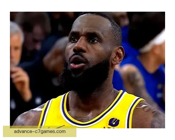 湖人队逆转勇士再创纪录 詹姆斯状态火爆引热议